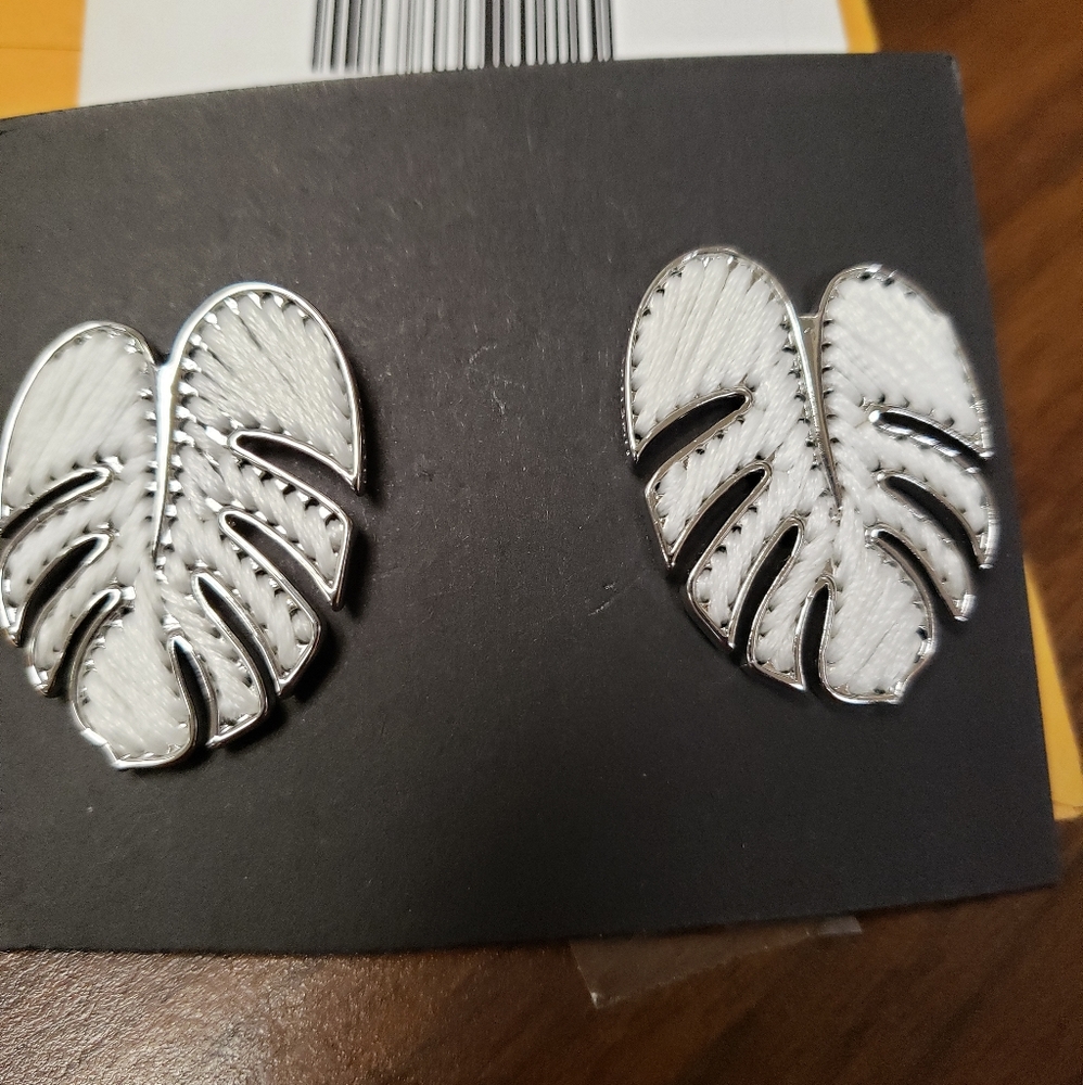 Mignonne Earrings Palmer Stud Earrings